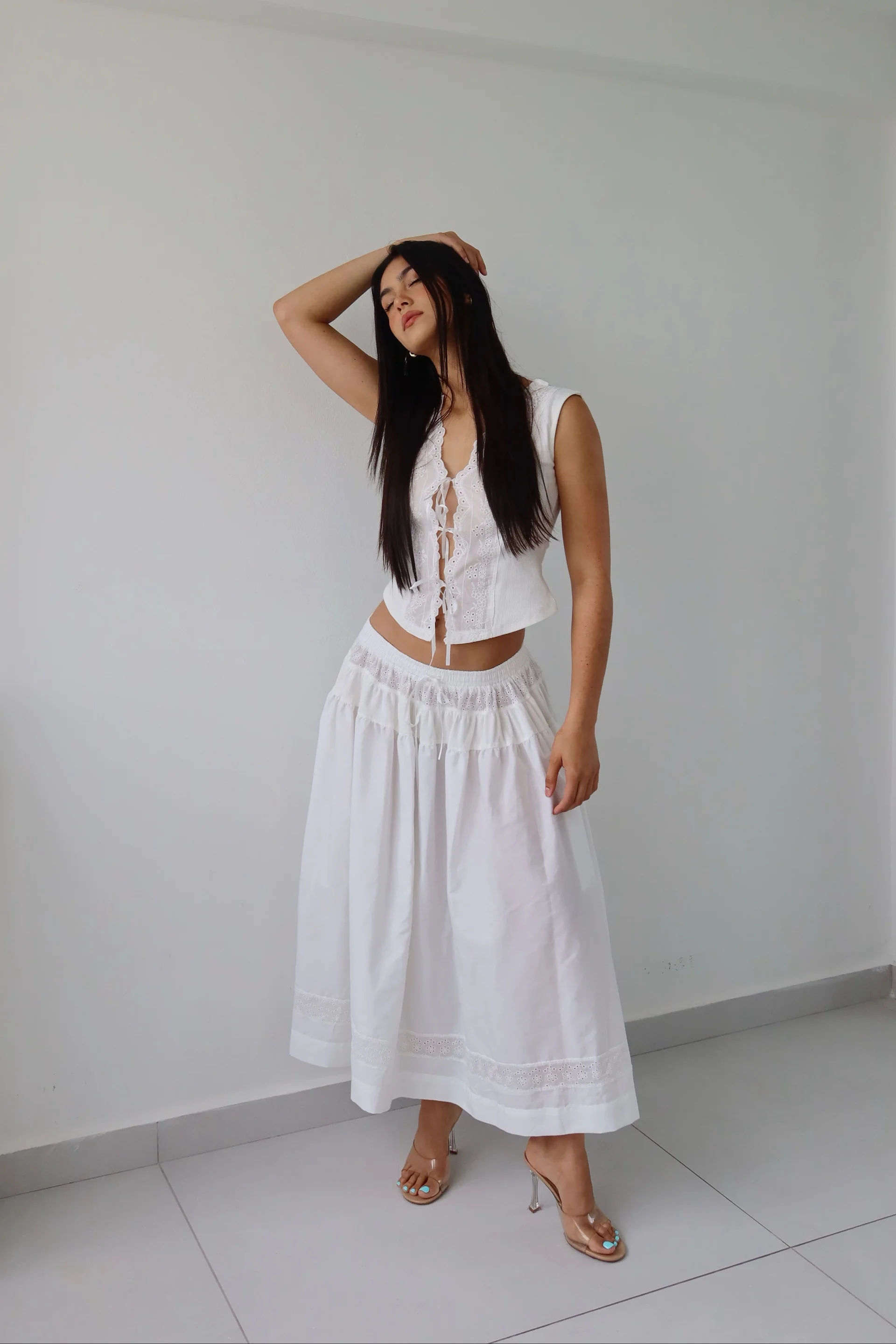 WHITE EYELET SET