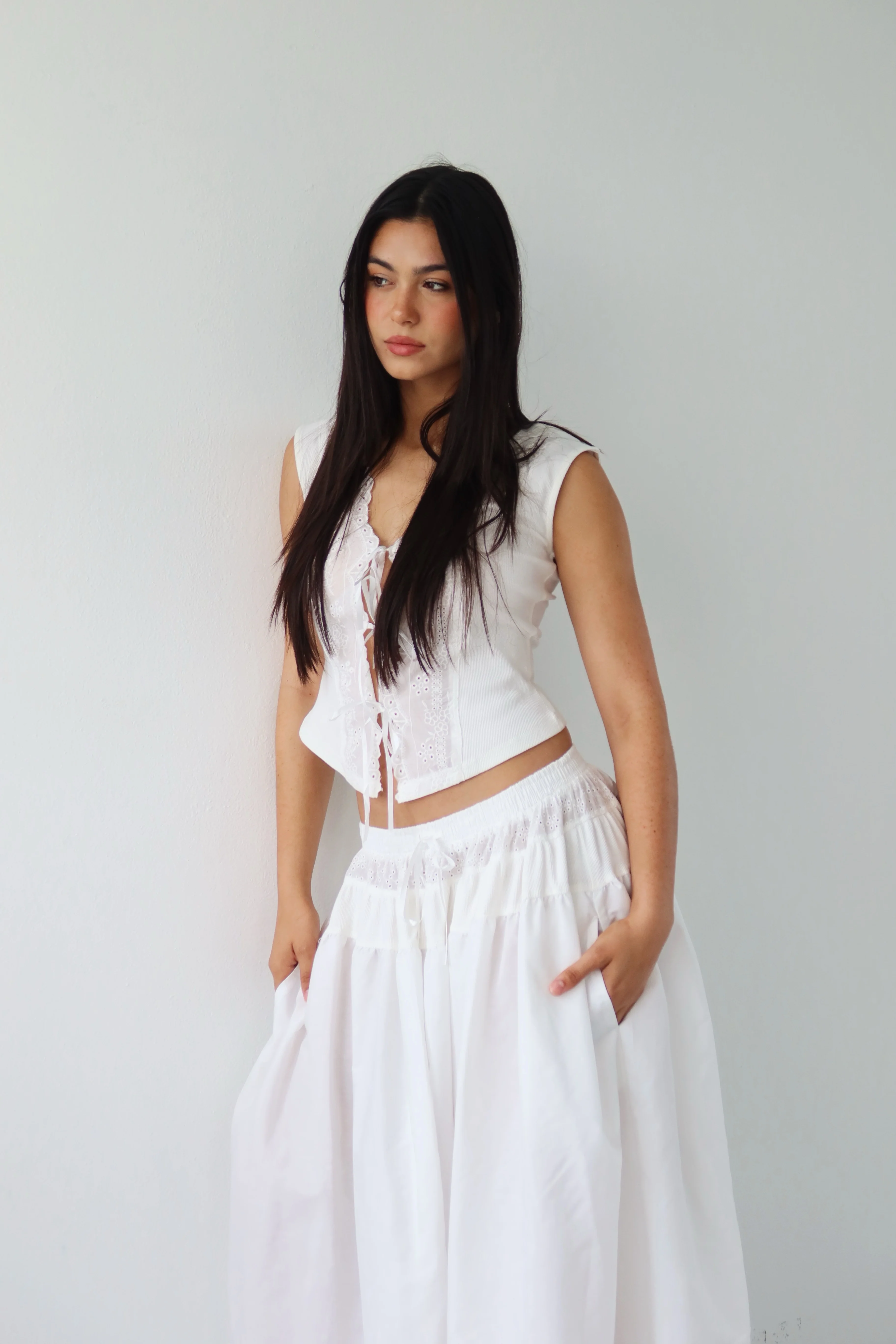 WHITE EYELET SET - Image 2
