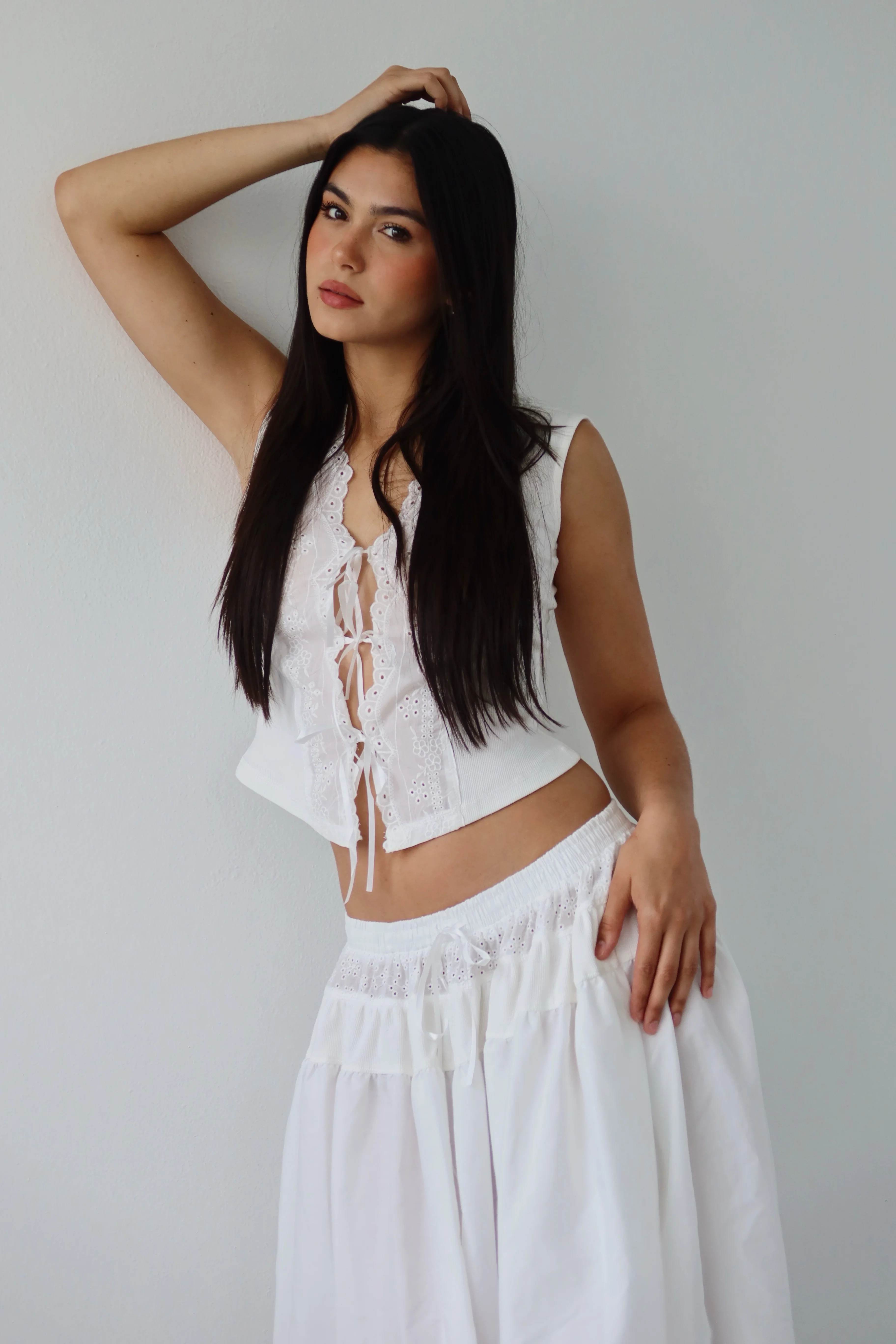 WHITE EYELET SET - Image 7