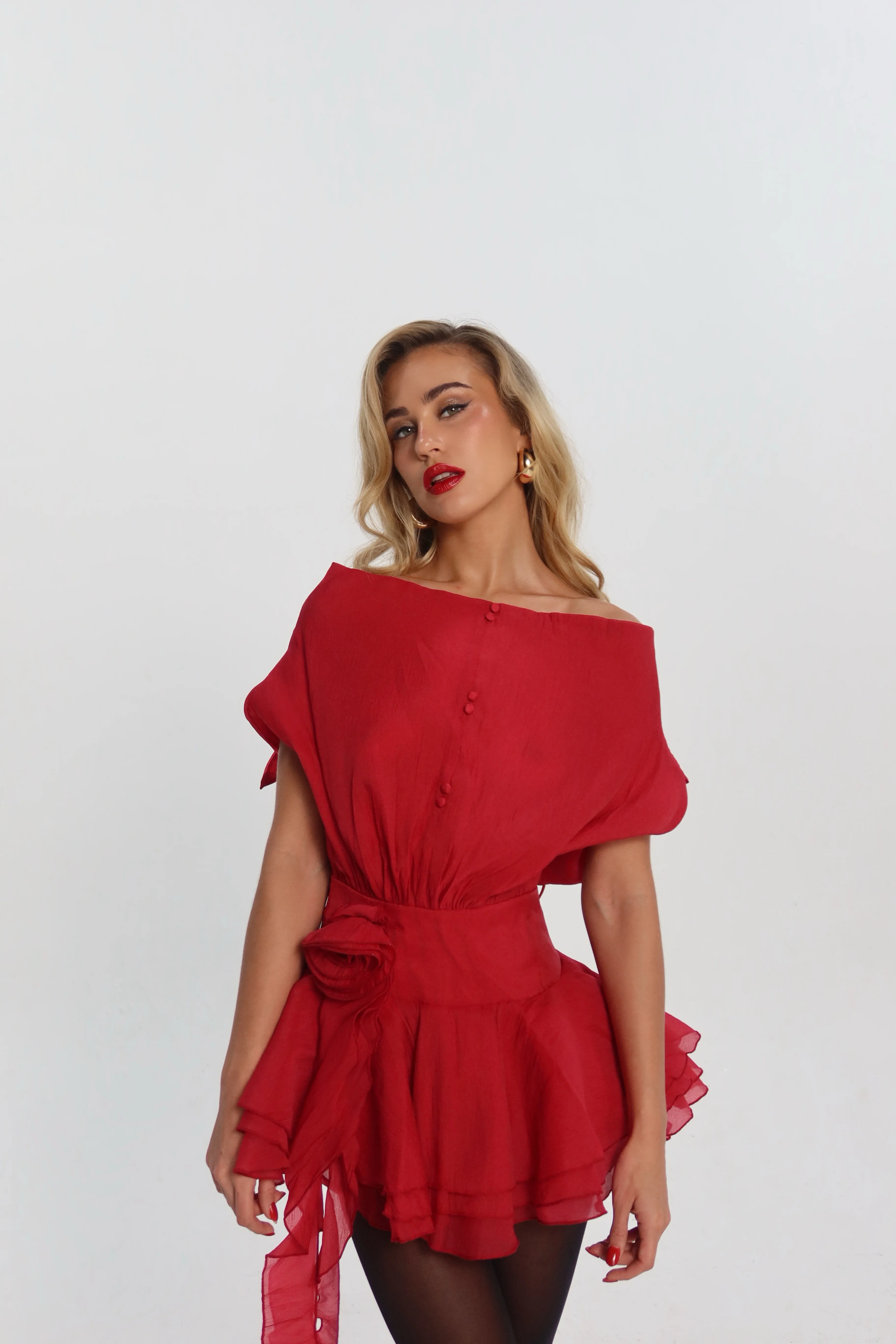 LOOK 3 - Image 6